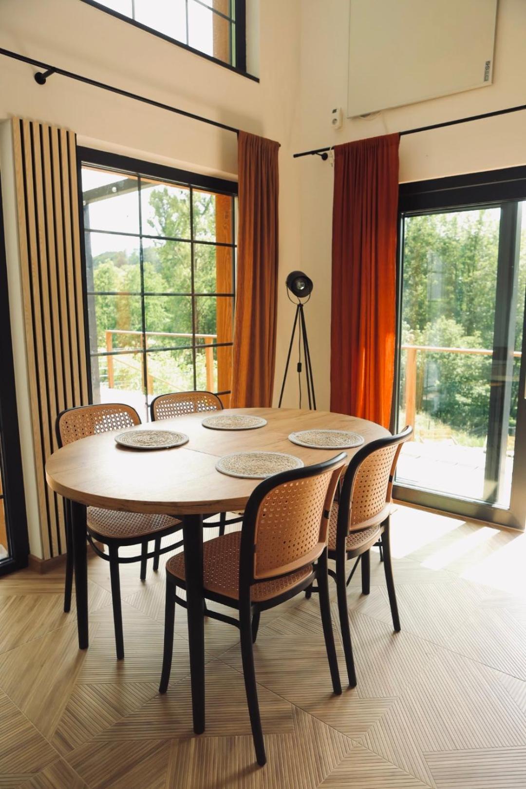 Villa Dom Fotografa W Modrzewiach à Wlen Extérieur photo