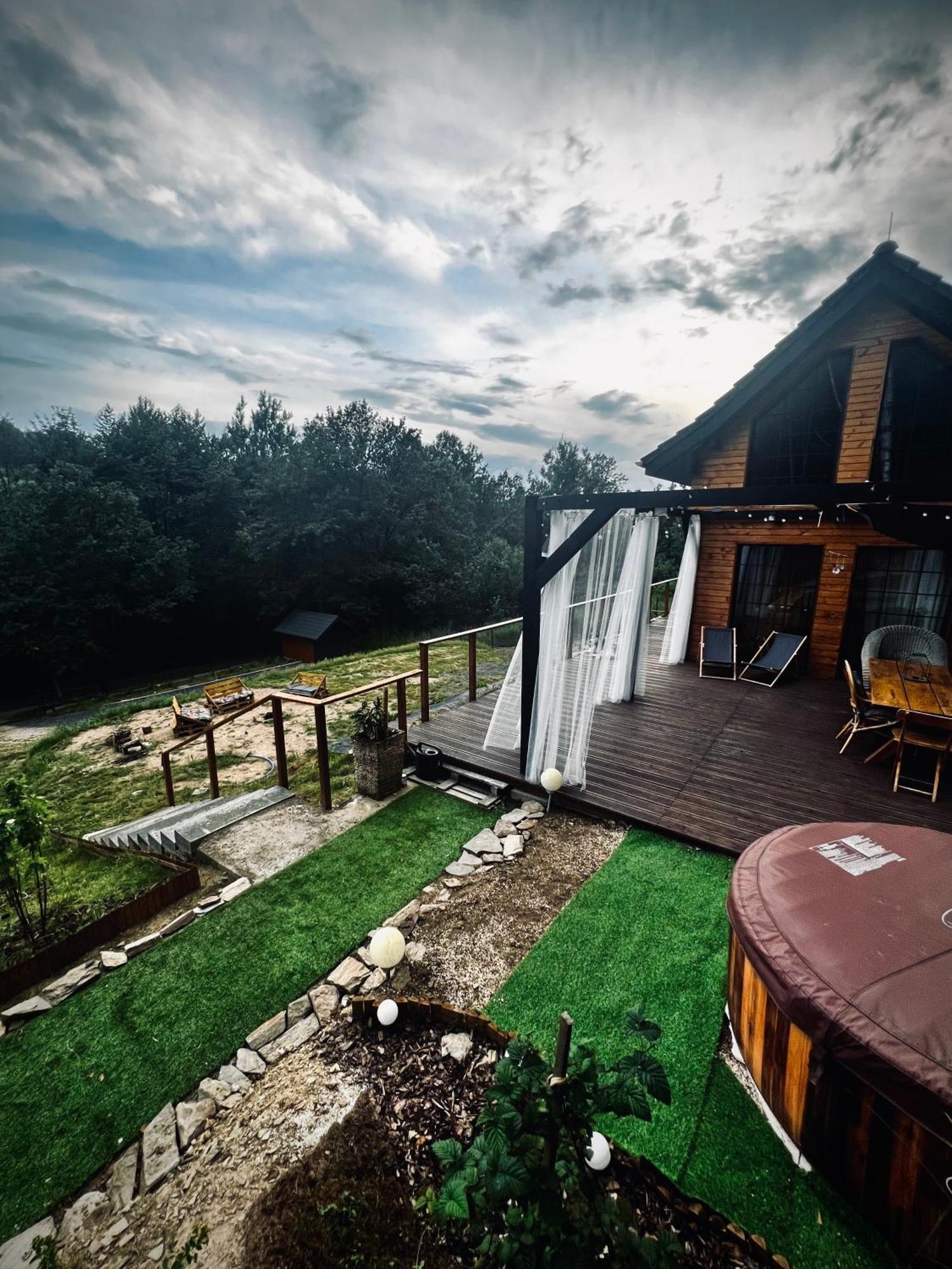 Villa Dom Fotografa W Modrzewiach à Wlen Extérieur photo